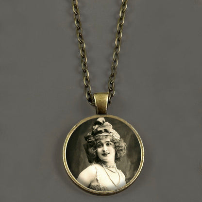 Make Your Own Photo Necklace Kit 25mm Circle Antique Bronze Gold