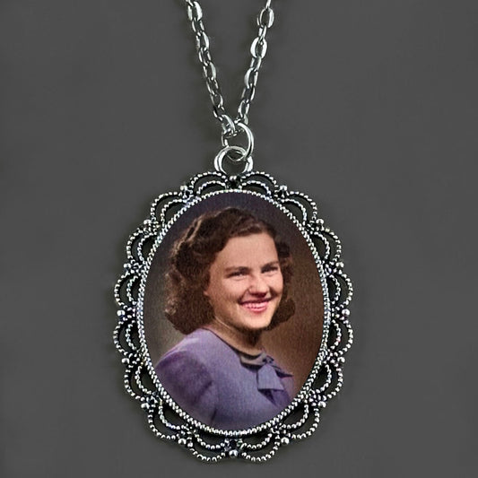 Make Your Own Photo Necklace Kit 40x30mm Frilly Oval Antique Silver