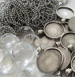 10 Pack Round Antiqued Silver Pendant Trays w/ Chains & Glass