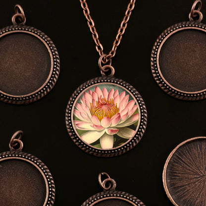 Makes 10 Beaded Edge Photo Pendant Necklaces Kit 25mm Antique Copper Circle