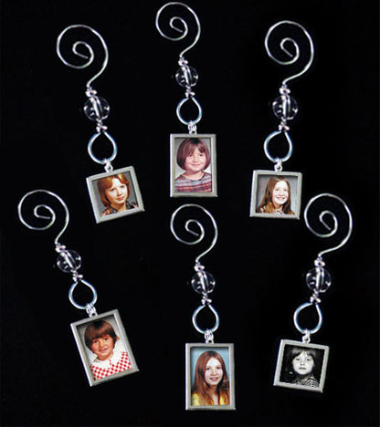 24 Pack Through The Years Photo Ornament Kit